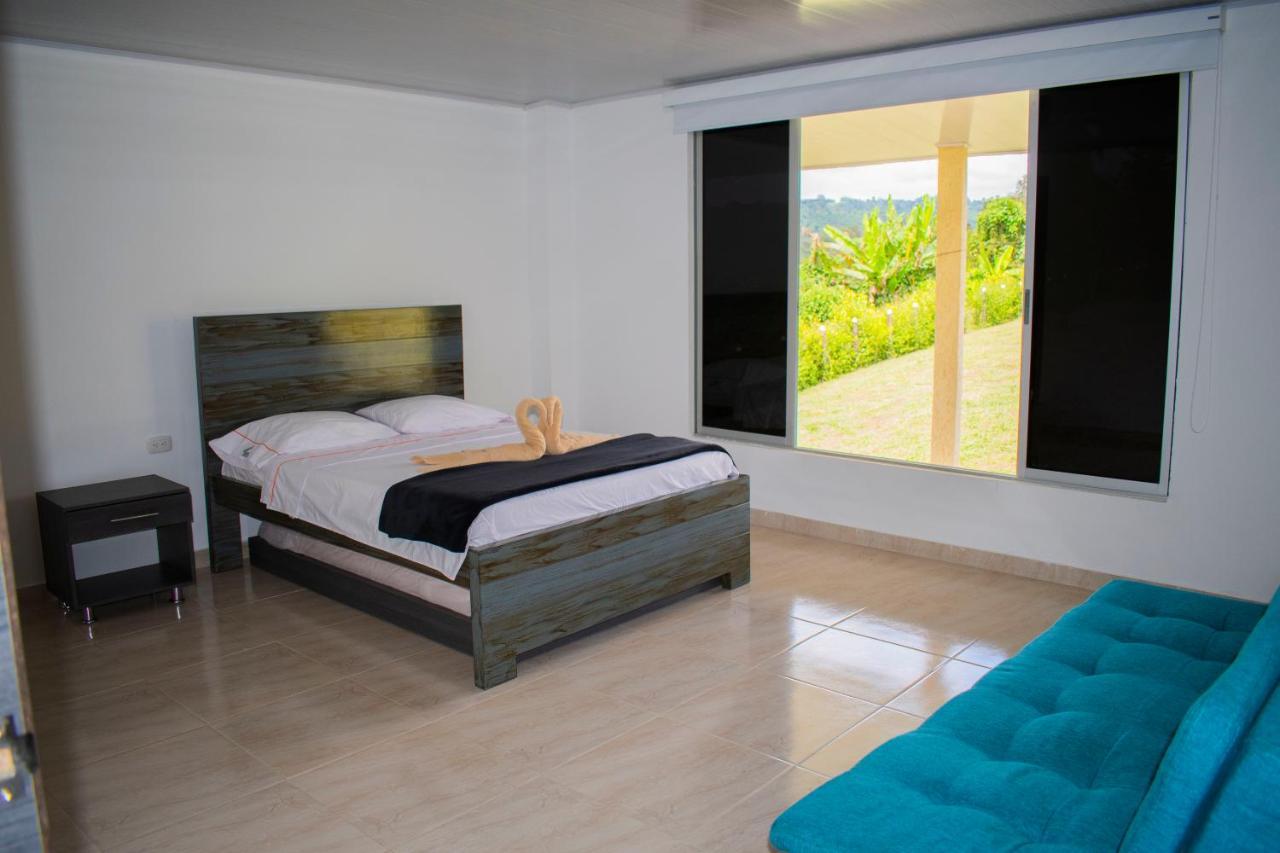 Finca Hotel Heron กิมบายา ภายนอก รูปภาพ