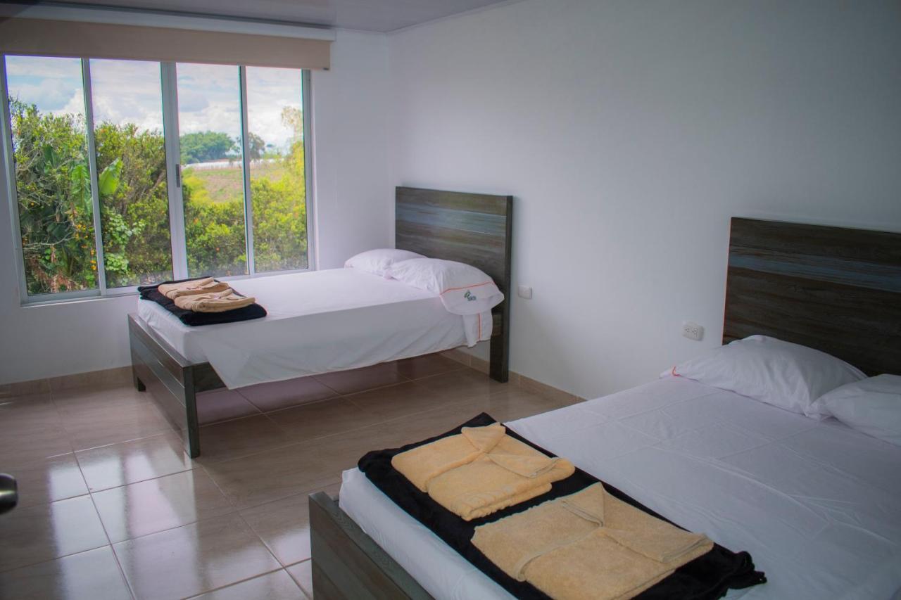 Finca Hotel Heron กิมบายา ภายนอก รูปภาพ