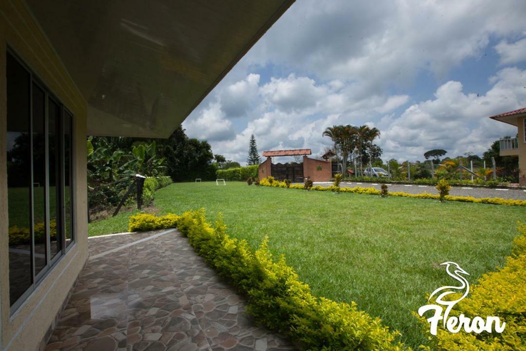 Finca Hotel Heron กิมบายา ภายนอก รูปภาพ