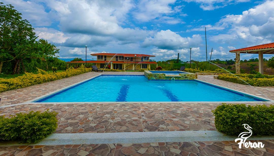 Finca Hotel Heron กิมบายา ภายนอก รูปภาพ